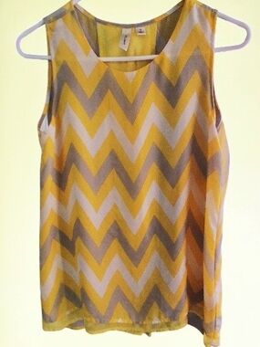 Tacera Yellow & Gray Chevron Sleeveless Camisole